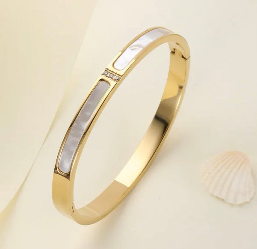 Golden Pearl Bangle